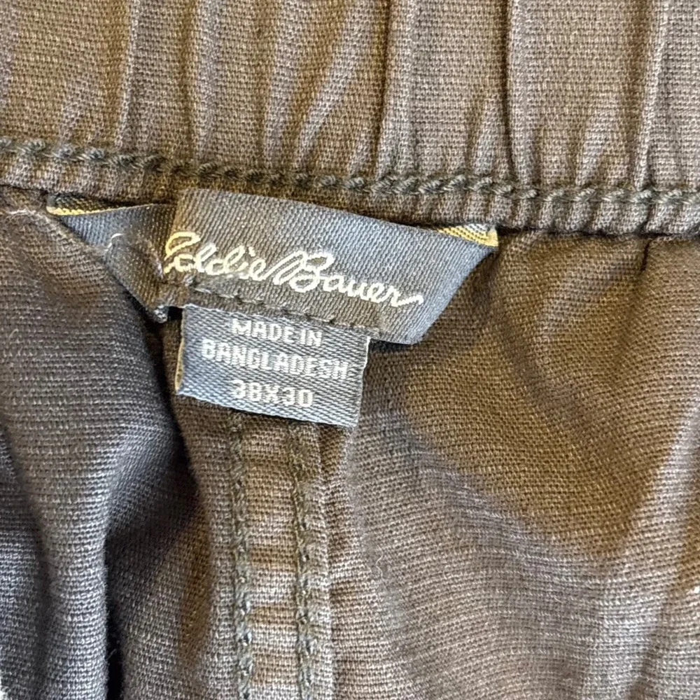 Eddie Bauer Mens Ripstop Pants Asphalt Grey Stretch Comfort Waist 38x30 NEW